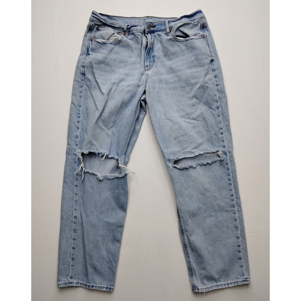 American Eagle '90s Straight Jeans Womens Size 16 Light Wash Distressed
